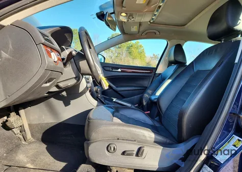 2013 Volkswagen Passat Sel z USA, uszkodzony, nr VIN 1VWCN7A37DC145733